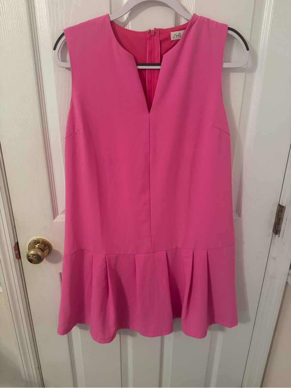 She + Sky Vibrant Pink Sleeveless Dress